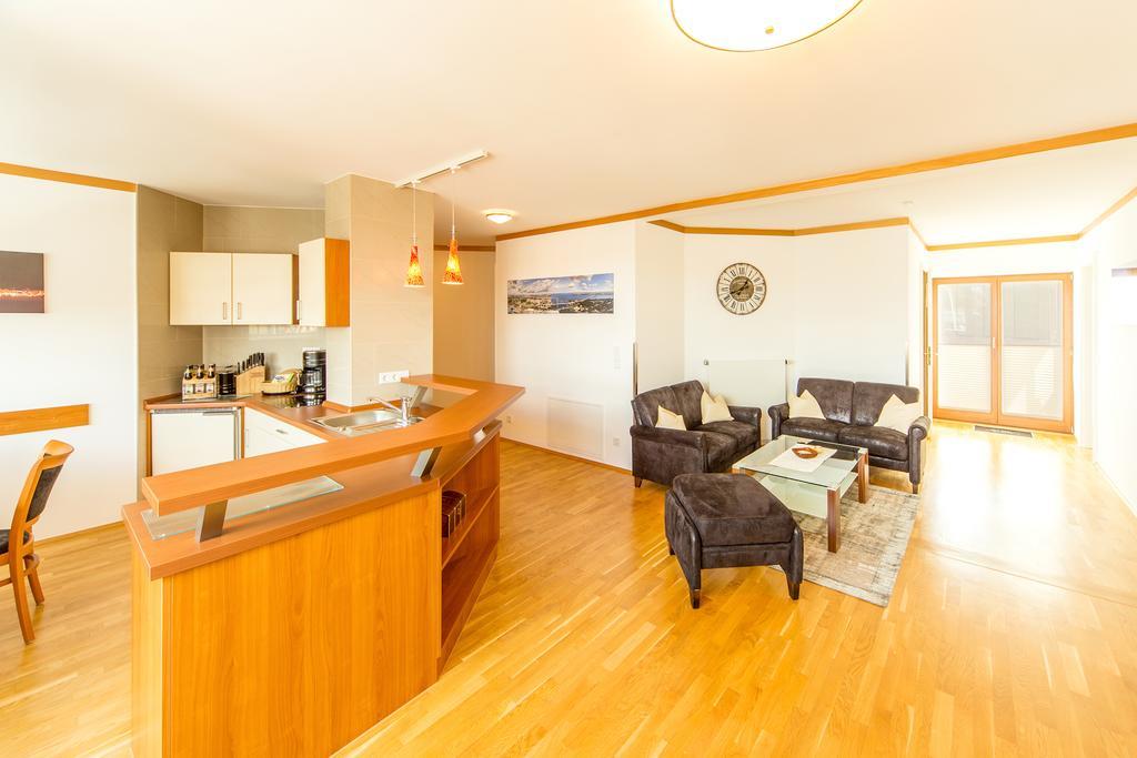 Hochwertige Apartments Im Stralsunder Hafen Екстер'єр фото